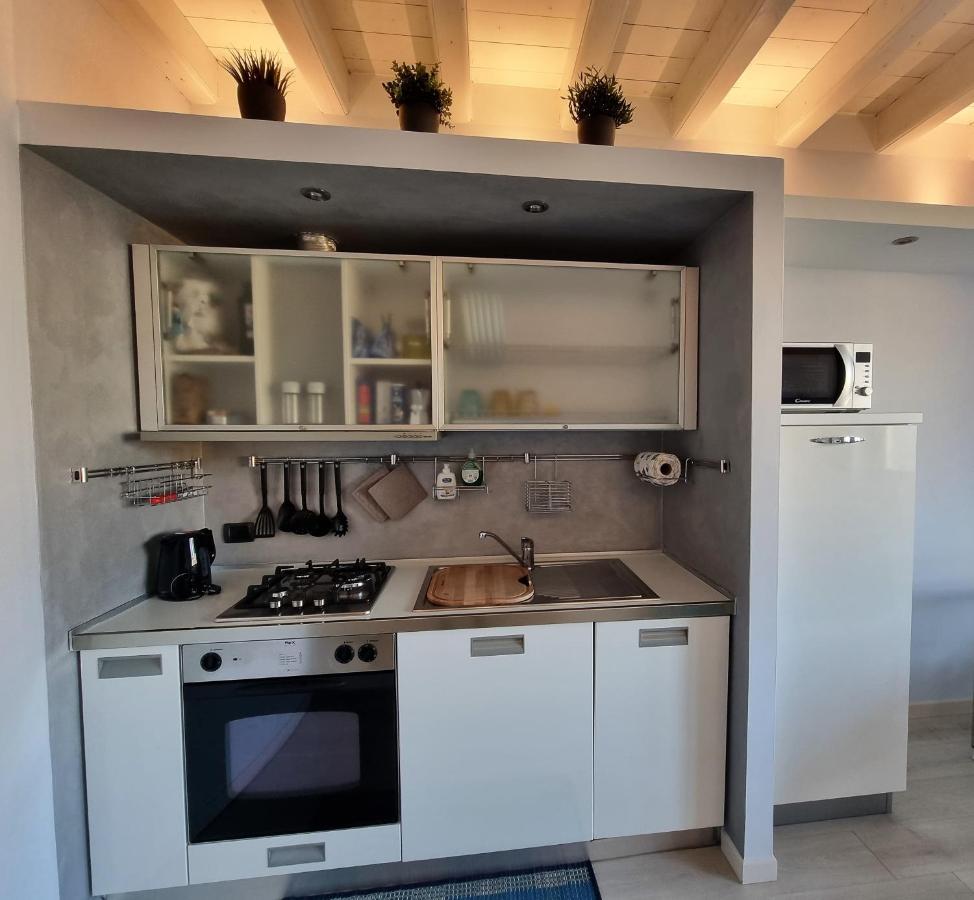 Apartment La Finestra Sul Castello Desenzano-by Goccia Di