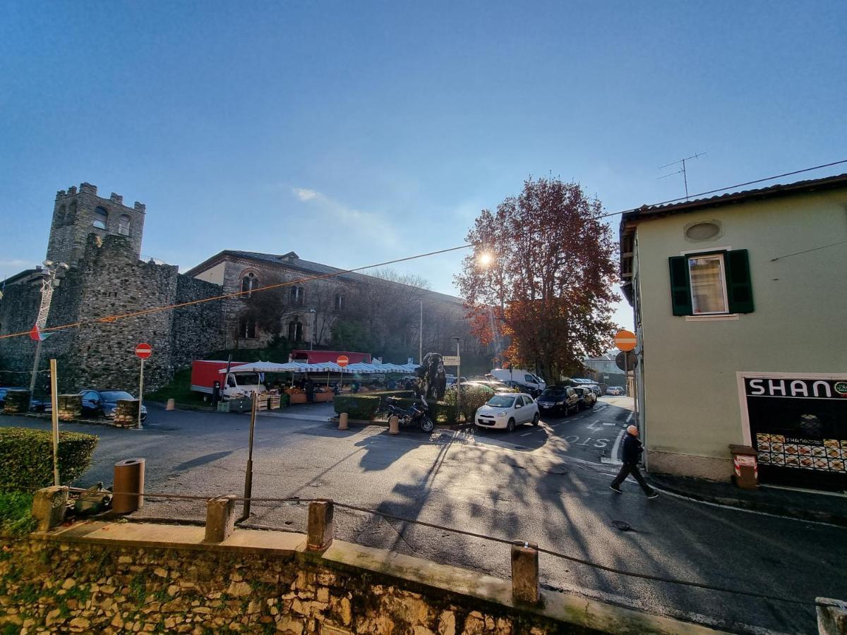 La Finestra Sul Castello Desenzano-by Goccia Di *
