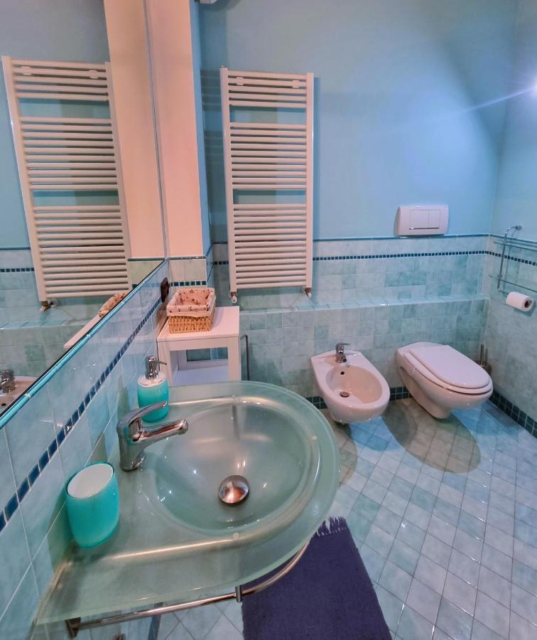 Apartment La Finestra Sul Castello Desenzano-by Goccia Di *